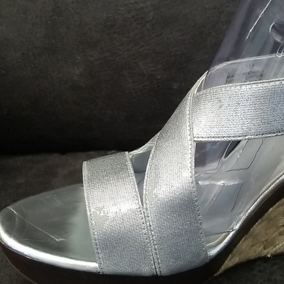 Vaneli wedge sandal - Picture 3 of 10